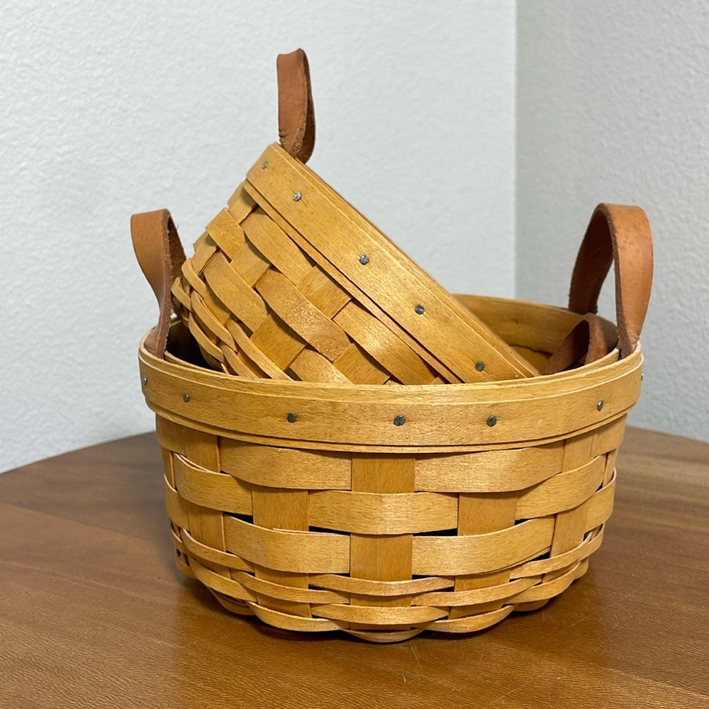Adorable set of Stacking Round Longaberger Baskets Leather Handles Vintage